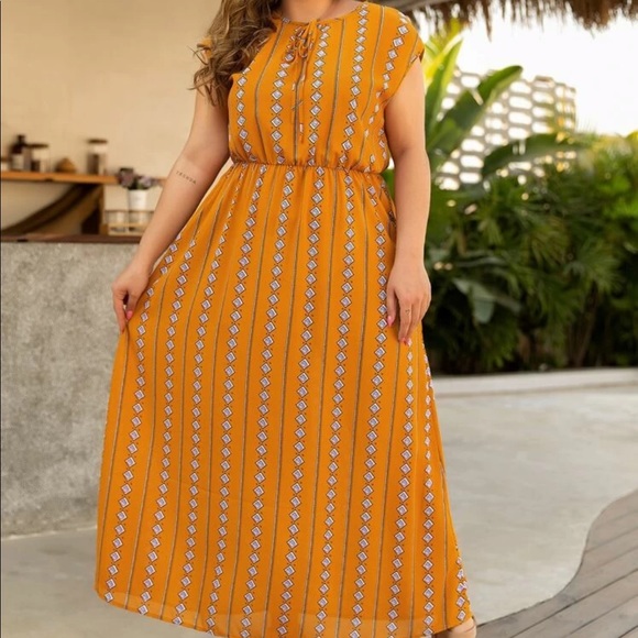 Tribal Print Dress - Picture 4 of 7